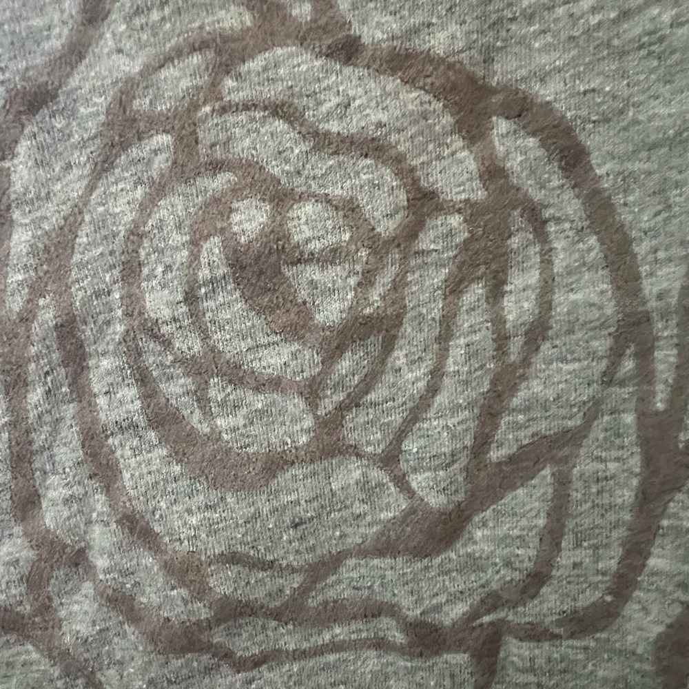 Fabletics Gray Rose Pattern Tank Top - Picture 3 of 5